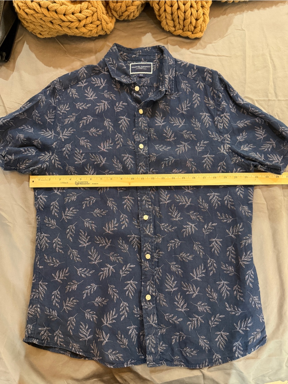 Charles Tyrwhitt Men’s Linen Navy Leaf-Print Short-Sleeve Shirt